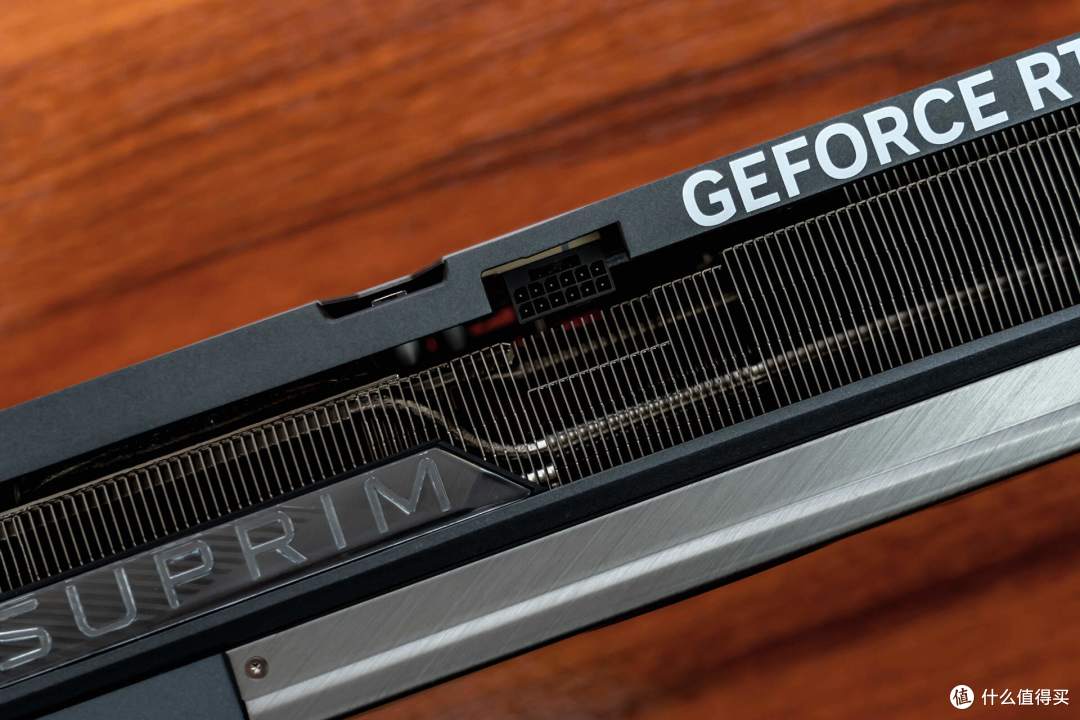 战力超群的六边形战士，微星RTX 5080 SUPRIM 超龙SOC深度体验