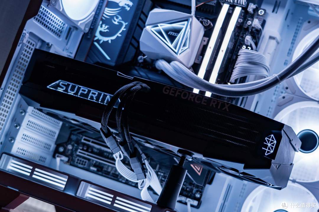 战力超群的六边形战士，微星RTX 5080 SUPRIM 超龙SOC深度体验