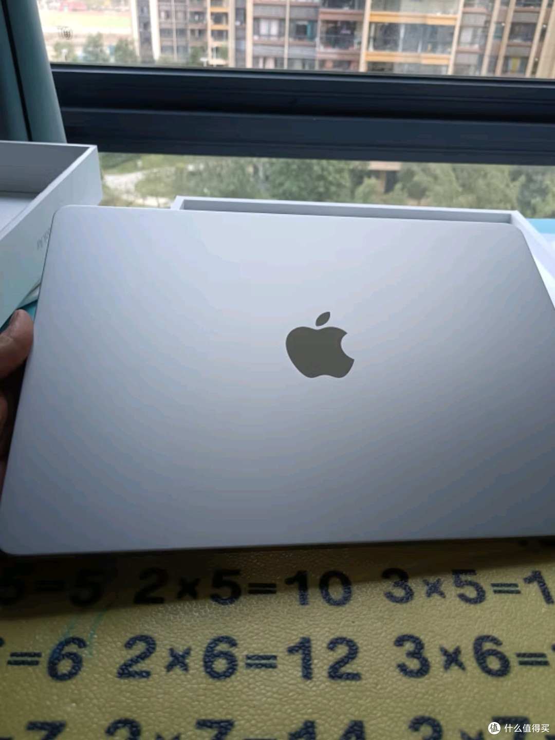 尊享国家补贴，探索未来科技 —— 2025款MacBook Air 13英寸M4