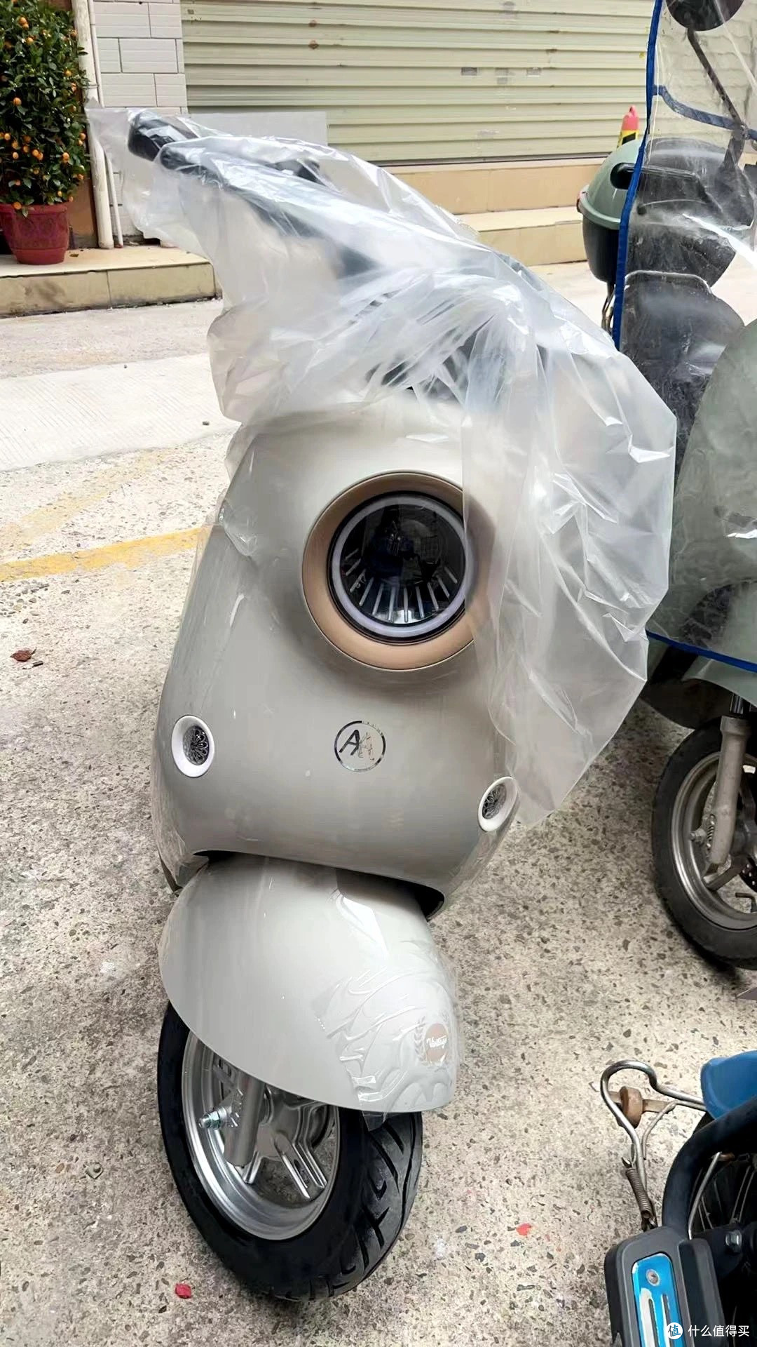 骑上我的爱玛小电驴:速度与续航的双重惊喜体验