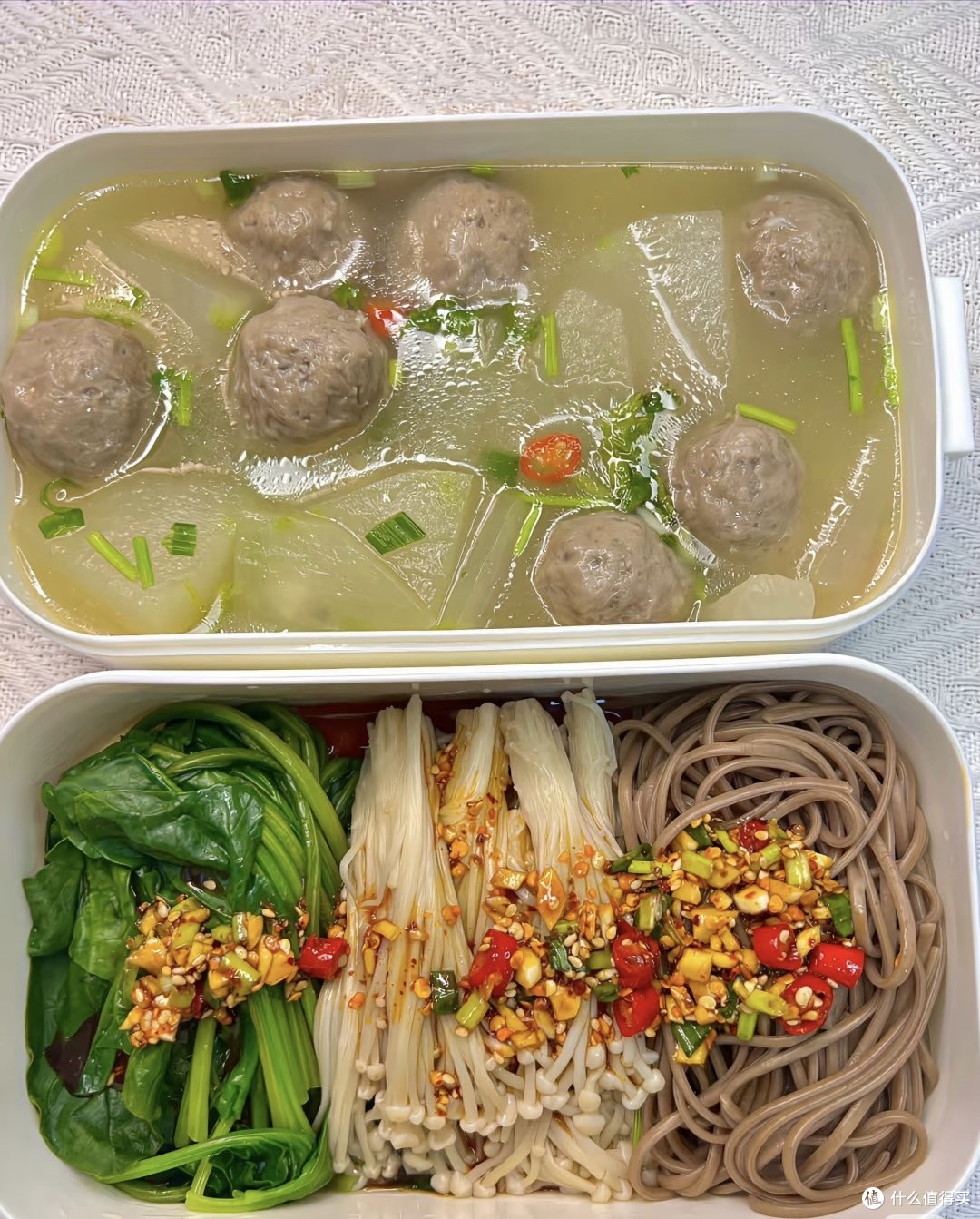 户外野餐新体验:自制便当,让春日时光更有滋味