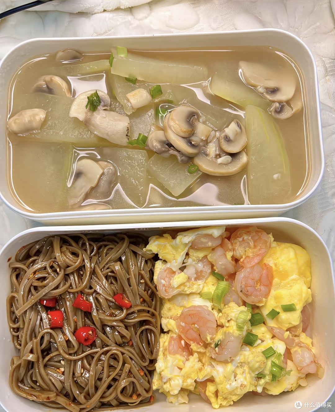 户外野餐新体验:自制便当,让春日时光更有滋味