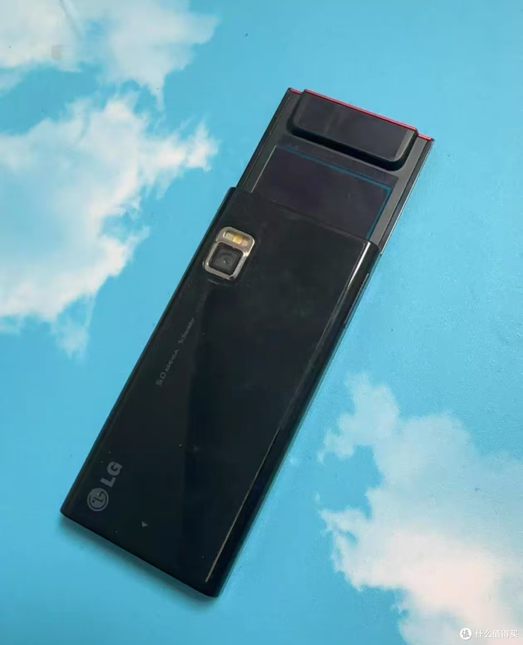 韩系巧克力系列滑盖手机，二手66元，一触即红热感应触控设计