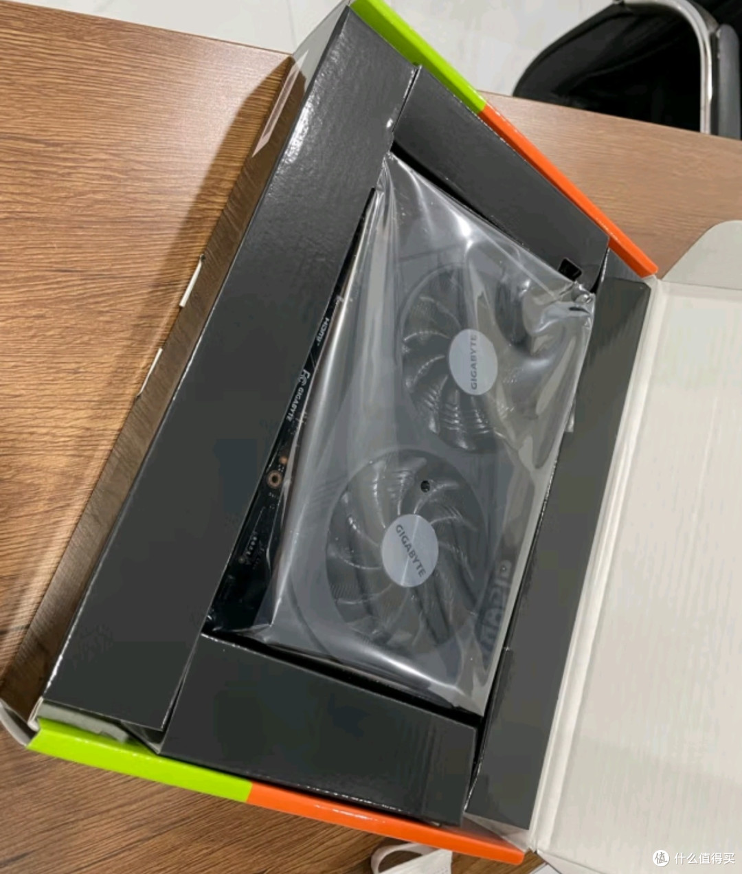 技嘉4060显卡选购指南：魔鹰 GeForce RTX 4060 Gaming OC 8G DLS