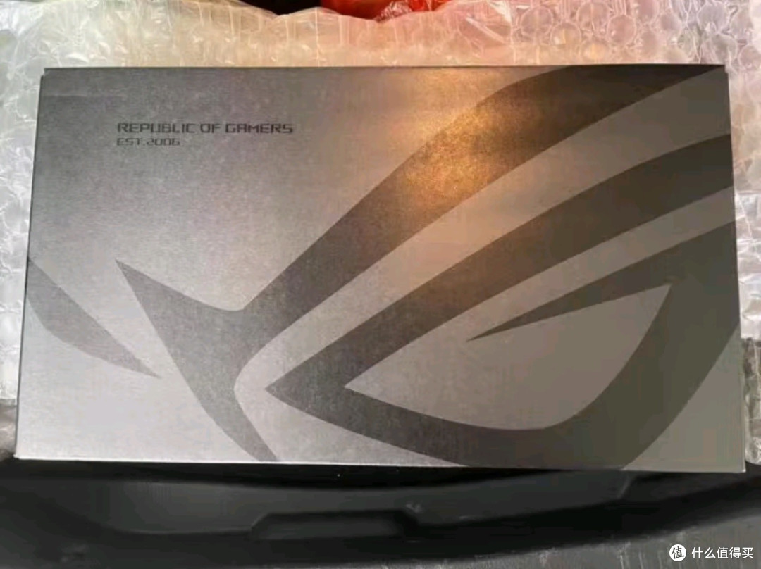 ROG幻X 2025 锐龙AI MAX:未来已至,游戏与创造力的终极融合