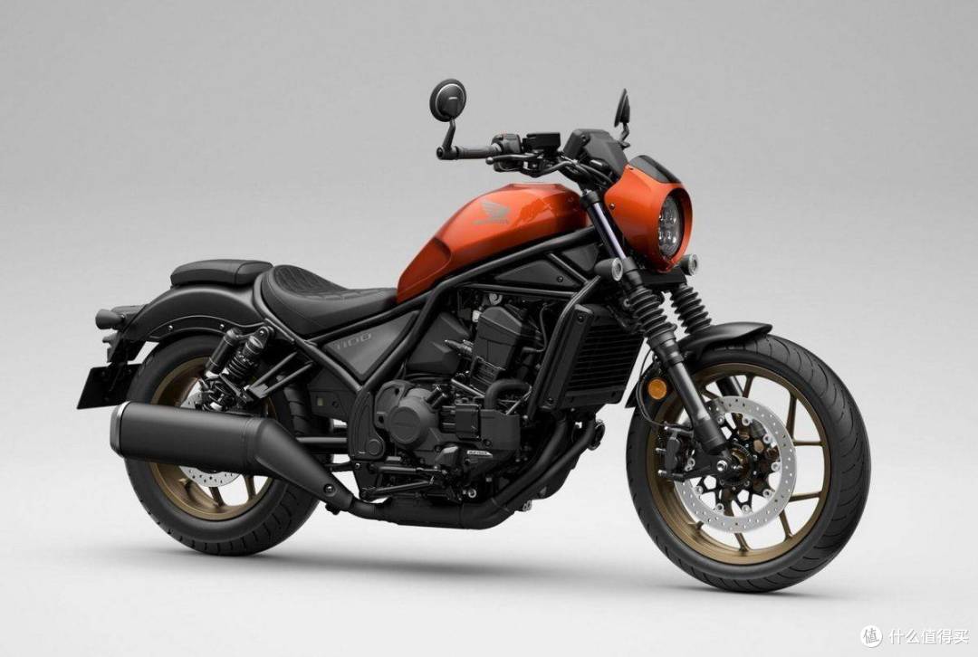 本田Rebel 1100 经典的巡航摩托车