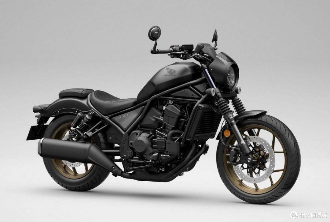 本田Rebel 1100 经典的巡航摩托车