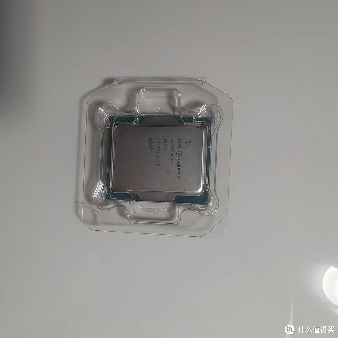 打工人CPU：英特尔 i5-12600KF，电脑里的“拼命三郎”