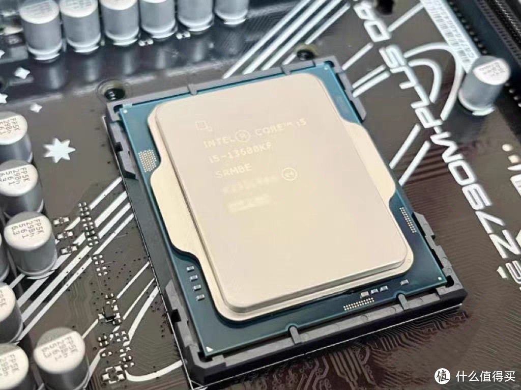 打工人CPU：英特尔 i5-12600KF，电脑里的“拼命三郎”