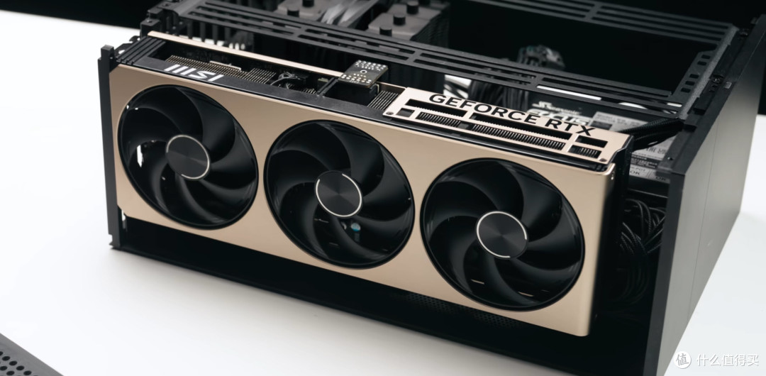 Zen5性价比神U+RTX5070硬派师!4K光追破百帧微星全家桶装机推荐