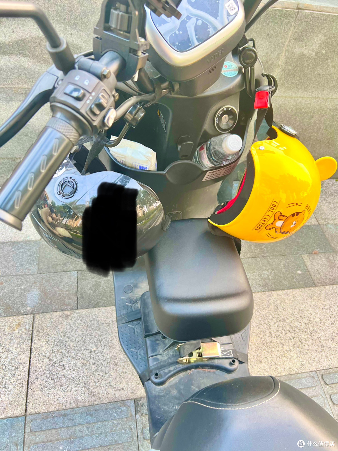 雅迪电动车,范迪塞尔代言的电动车!