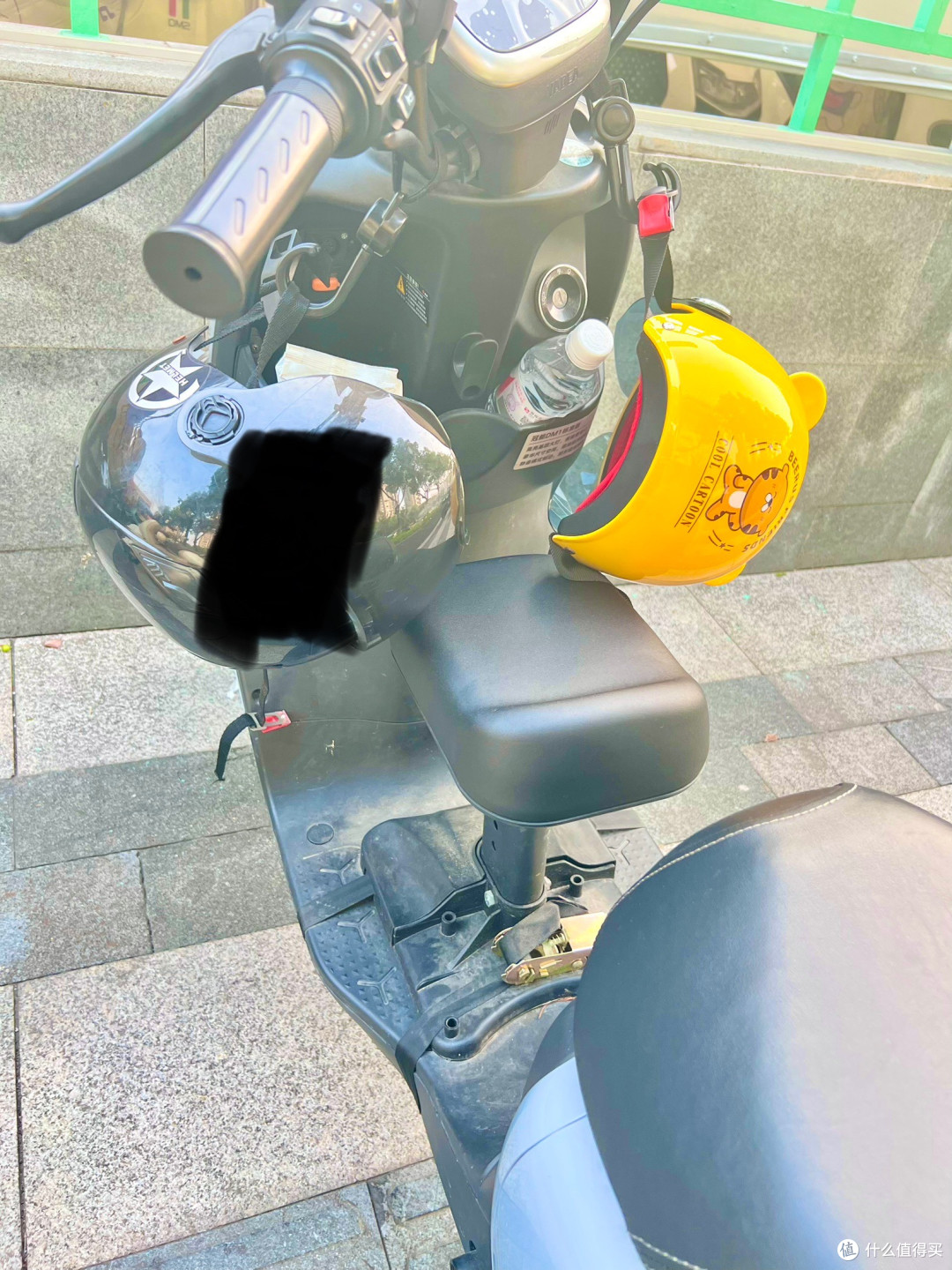 雅迪电动车,范迪塞尔代言的电动车!