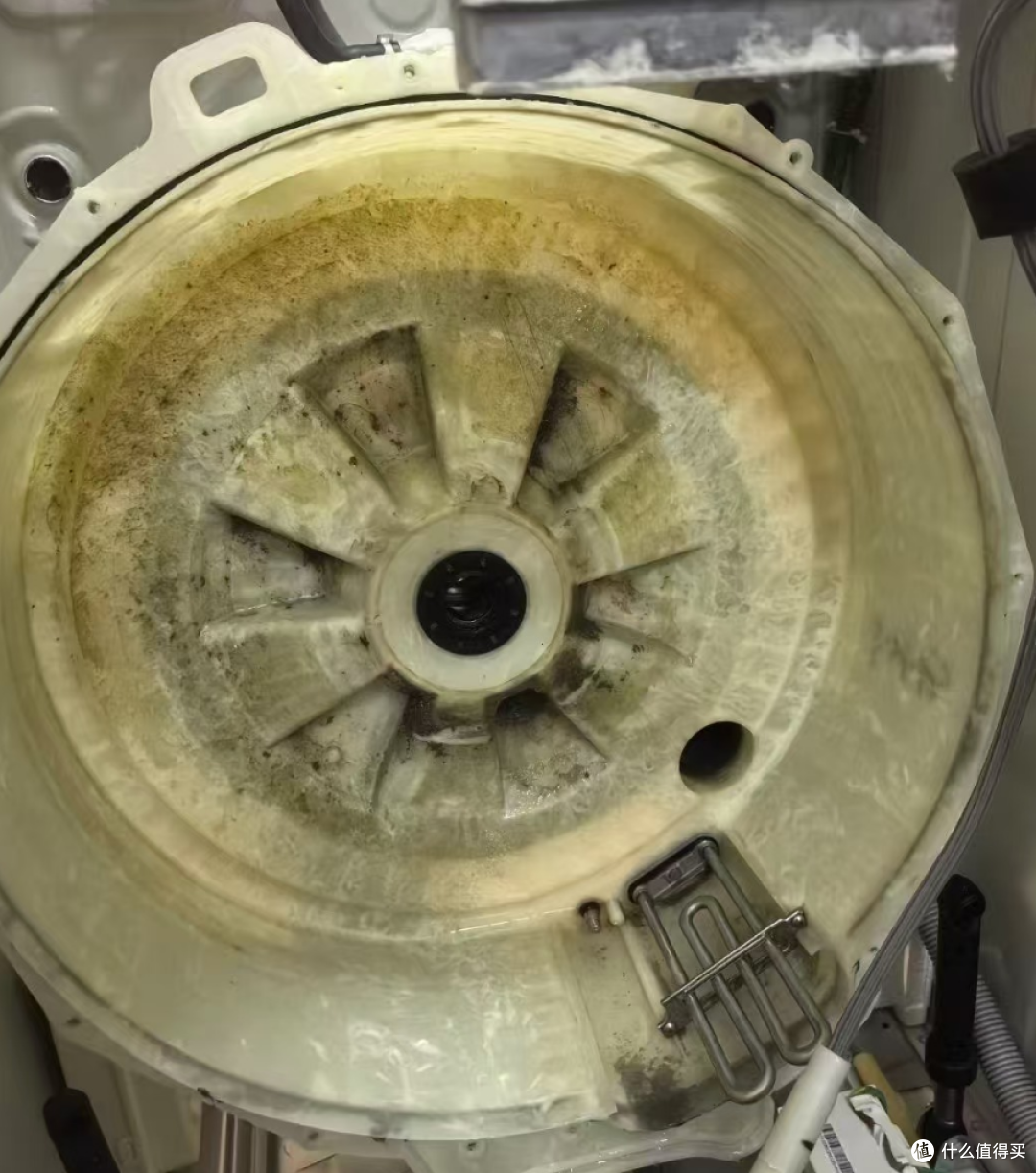 梅雨季洗衣机爆臭？教你1毛钱古法，不拆机除净十年陈垢