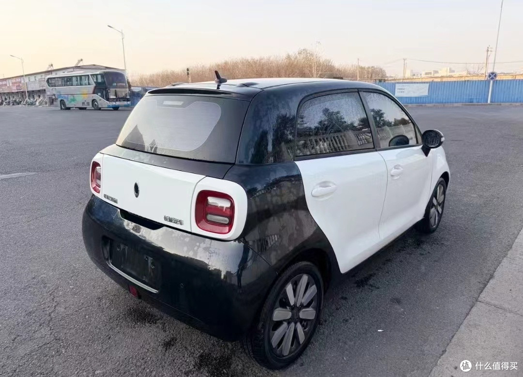 欧拉黑猫:城市通勤电车,续航与配置兼得!