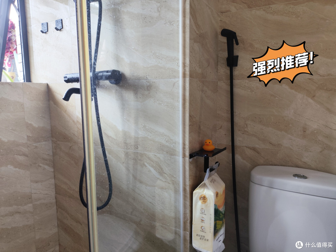 夏天蚊子没门!亲手DIY 带宠物门的防蚊纱窗,我真棒!