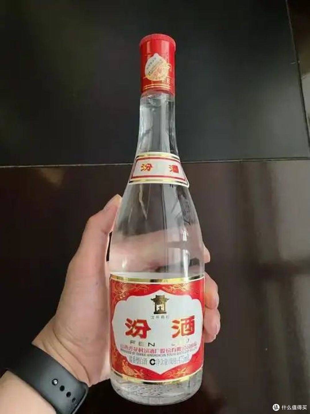 汾酒红盖和黄盖的区别，口感与特点全解析！_白酒_什么值得买