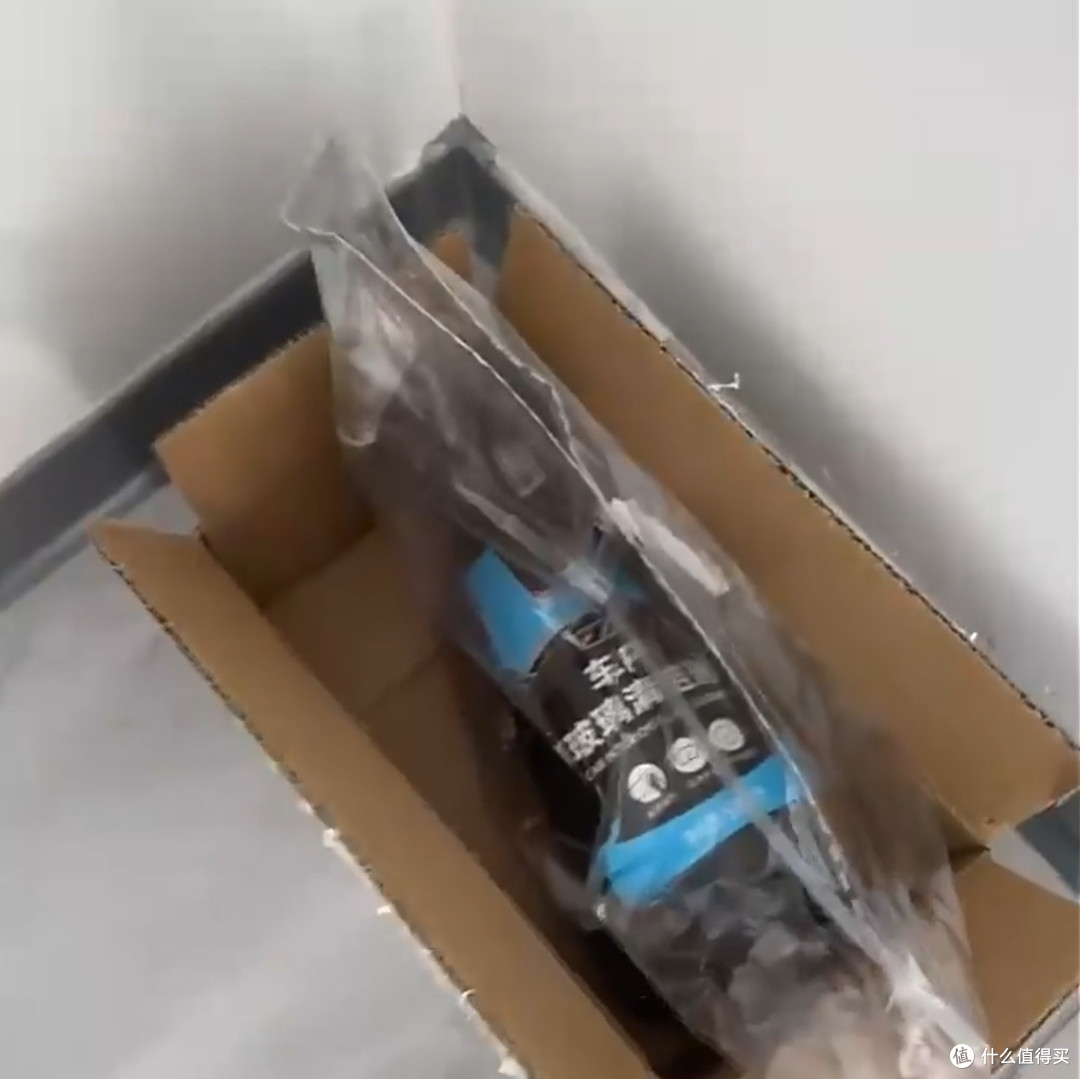 保赐利汽车玻璃清洁剂：透亮视野，安全驾驶的守护者