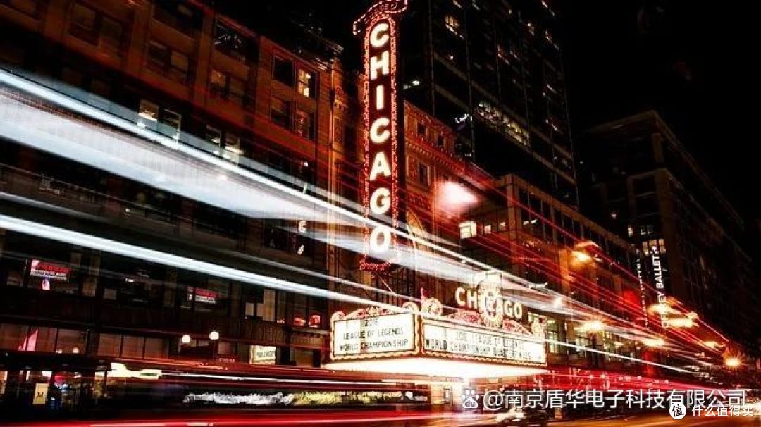 国际视野下的智慧路灯,LED灯杆显示屏的节能与智能并进