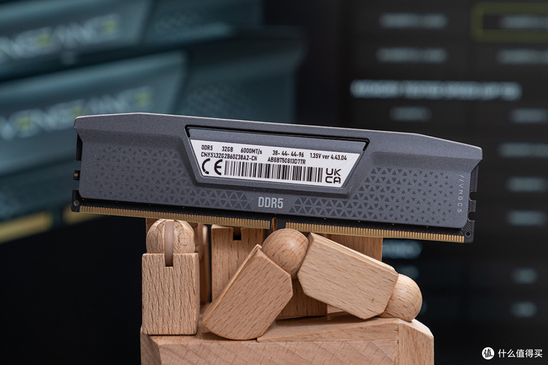 海盗船 复仇者DDR5 64GB:AI本地化部署的“硬核”内存解决方案