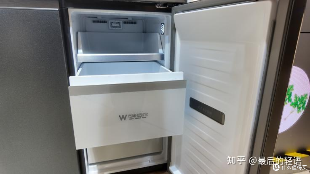 冰箱进入「光合作用时代」?我在AWE容声展台找到食材保鲜的答案