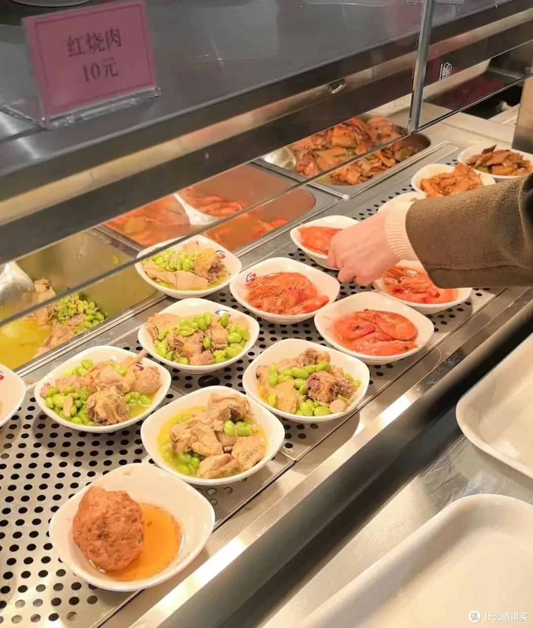 地铁站里面开食堂?如今地铁站都能包圆一日三餐了!