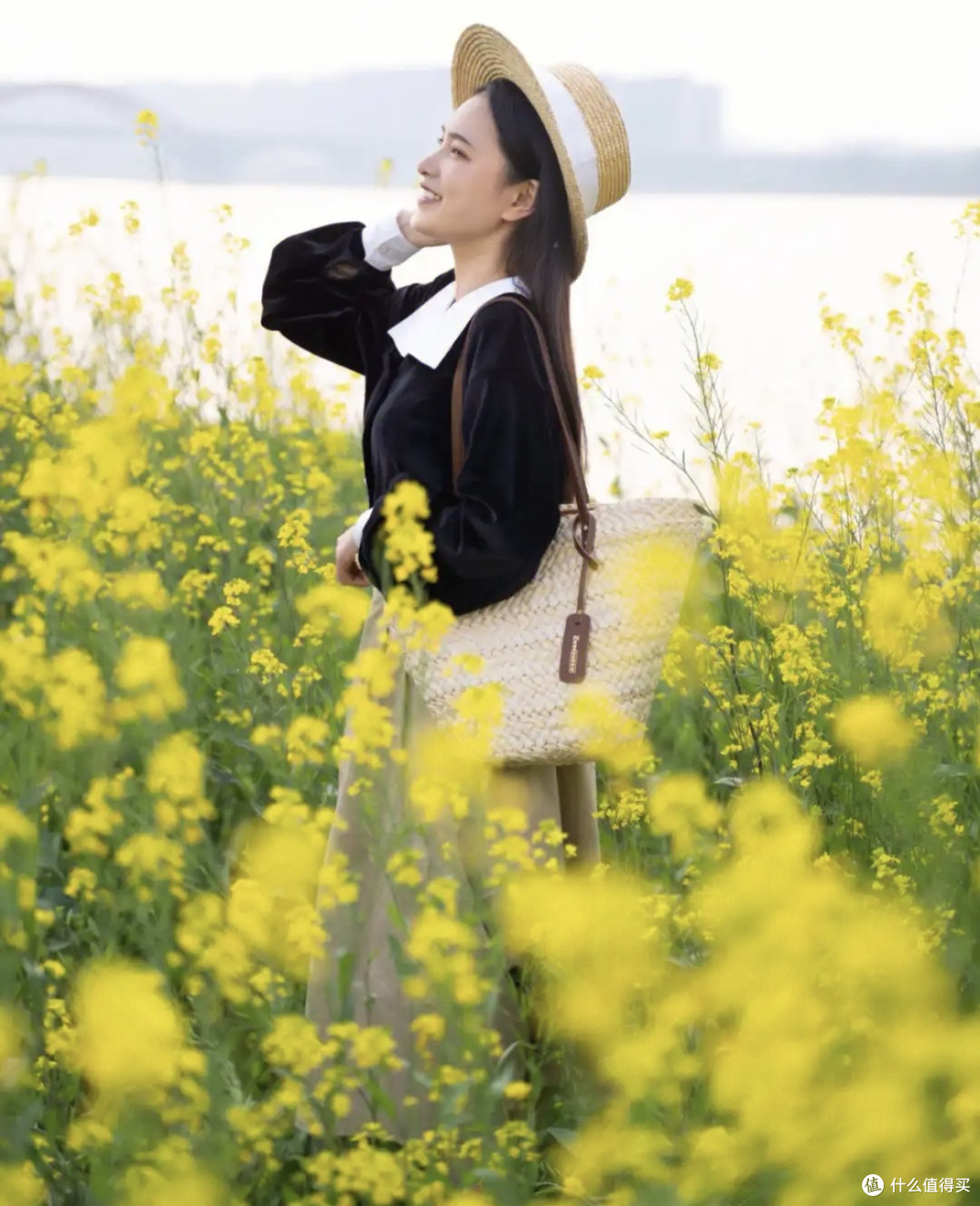 春天花路的穿搭指南,如春天花卉搭配灵感、樱花下的浪漫装扮