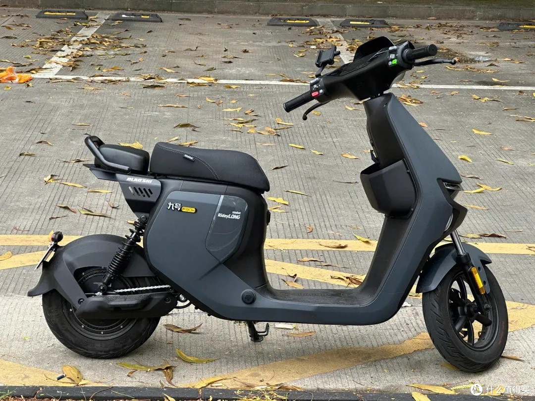 九号F90M：城市通勤的智能新标杆