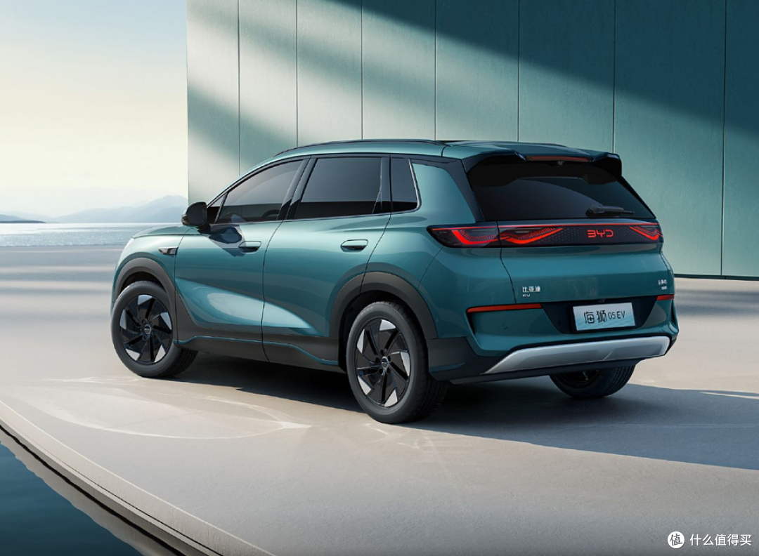 比亚迪全新紧凑型SUV！海狮05 EV明日上市，标配高阶智驾