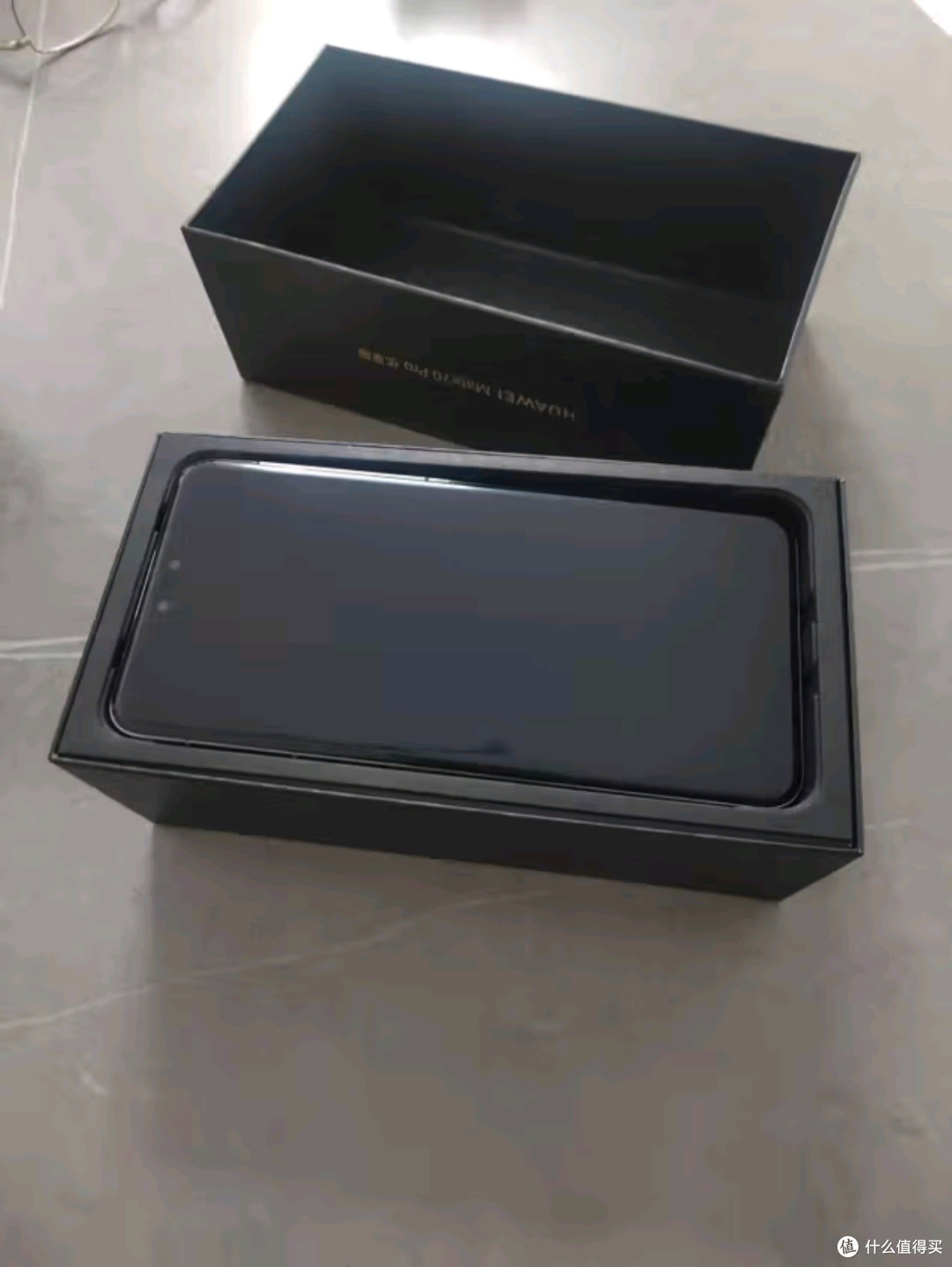 HUAWEI Mate 70 Pro 优享版:曜石黑下的科技美学与智能生活