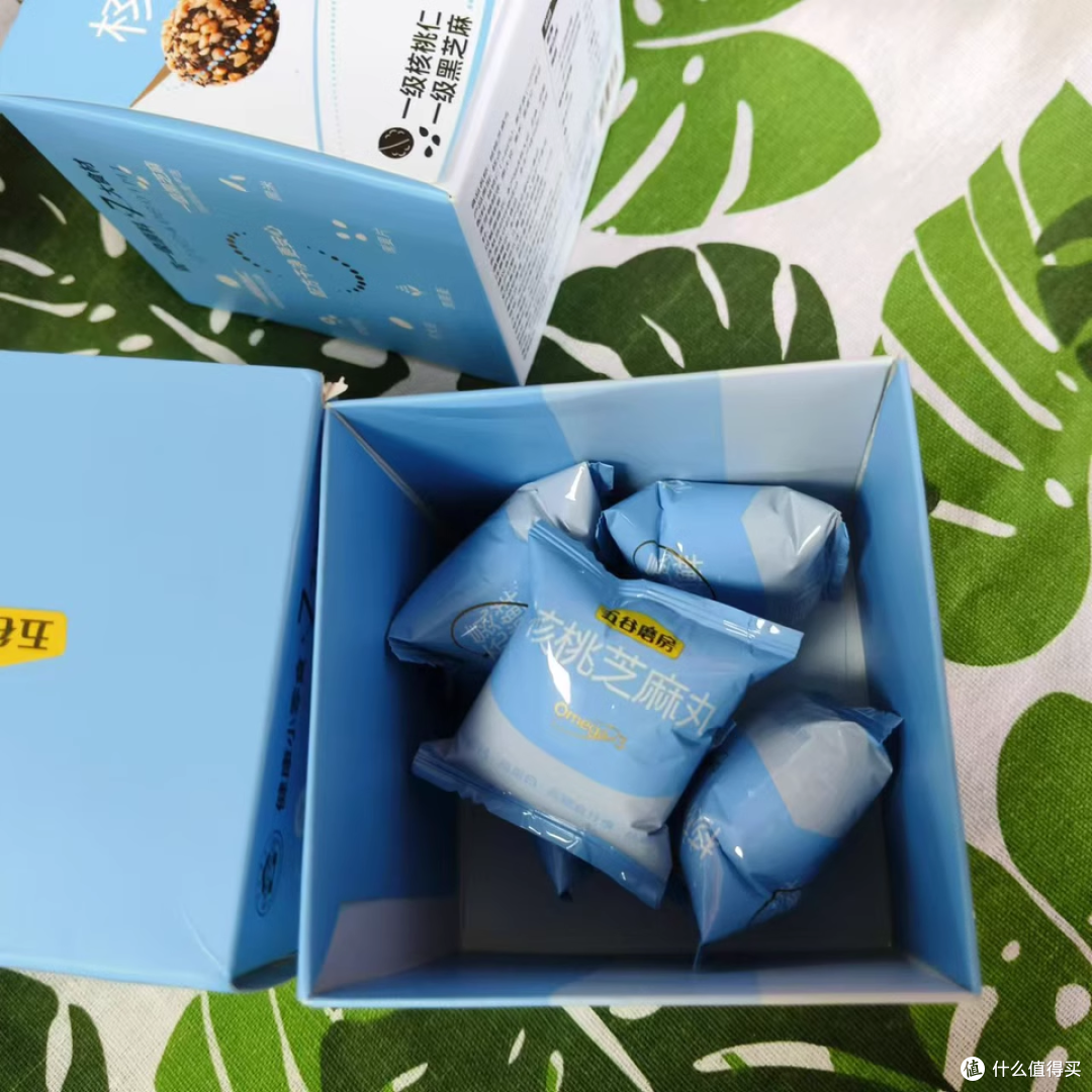 五谷磨房小天才核桃芝麻丸，美味与营养兼得