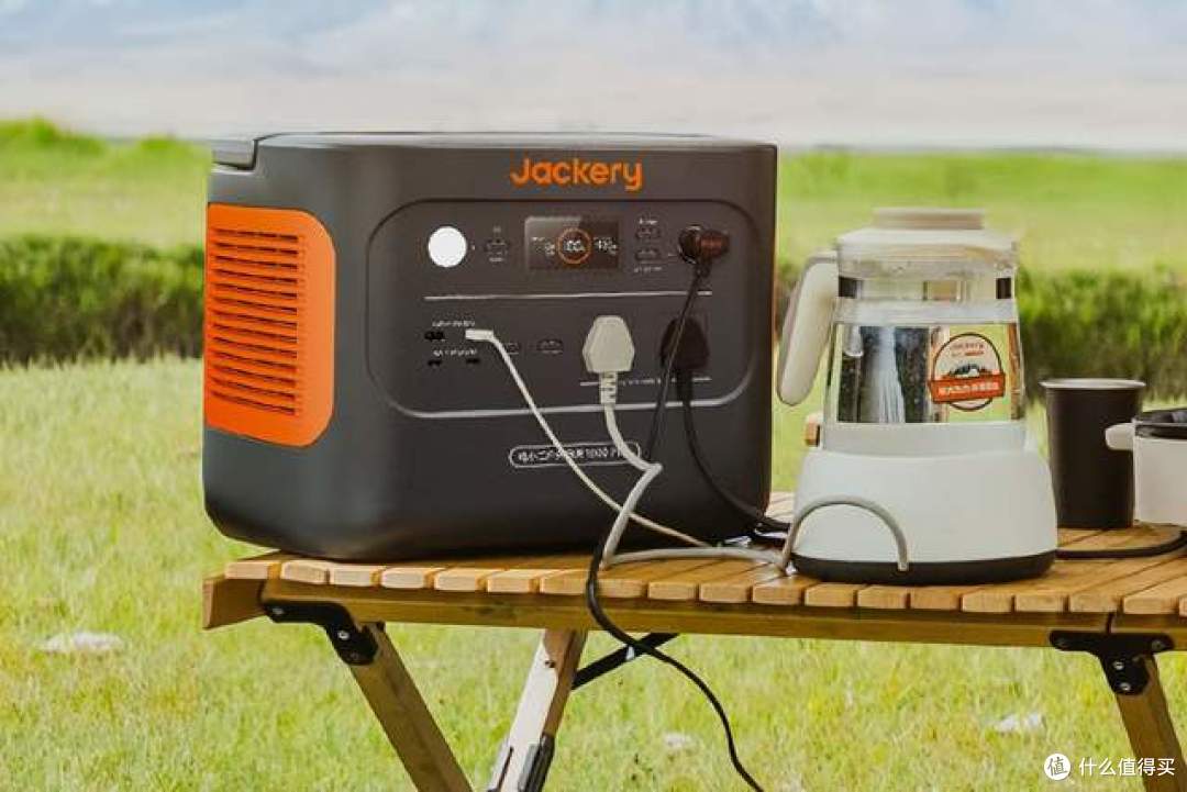 Jackery电小二户外电源1度电产品布局，便携户外，光充新能源