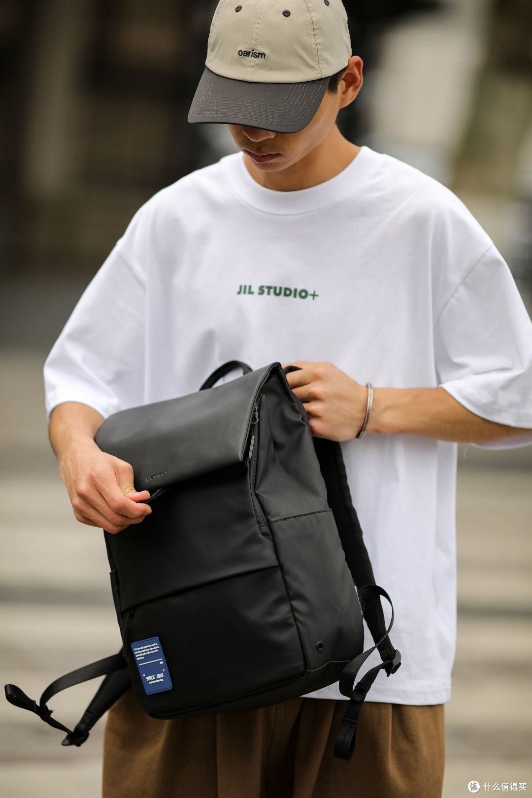 明星同款背包值得买吗？杨舒予背的那款怎么样？