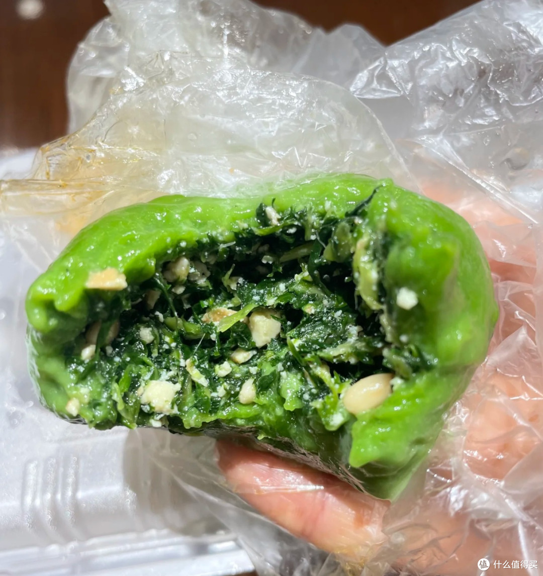 排队两小时就为这口!王家沙青团到底啥味