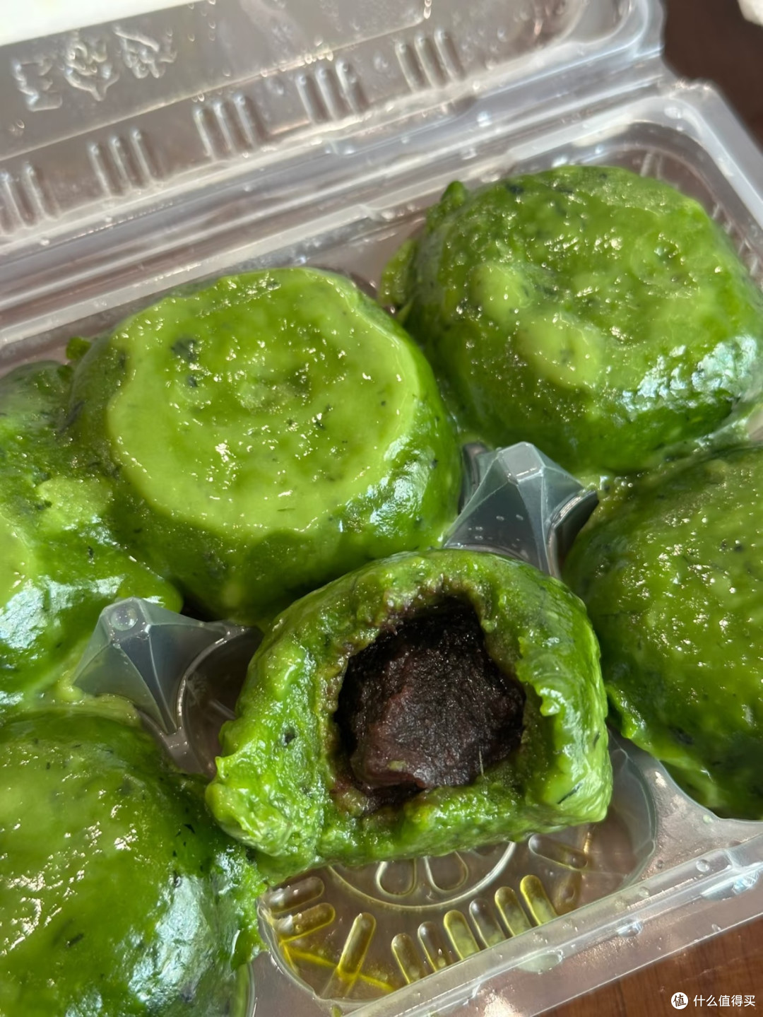 排队两小时就为这口!王家沙青团到底啥味