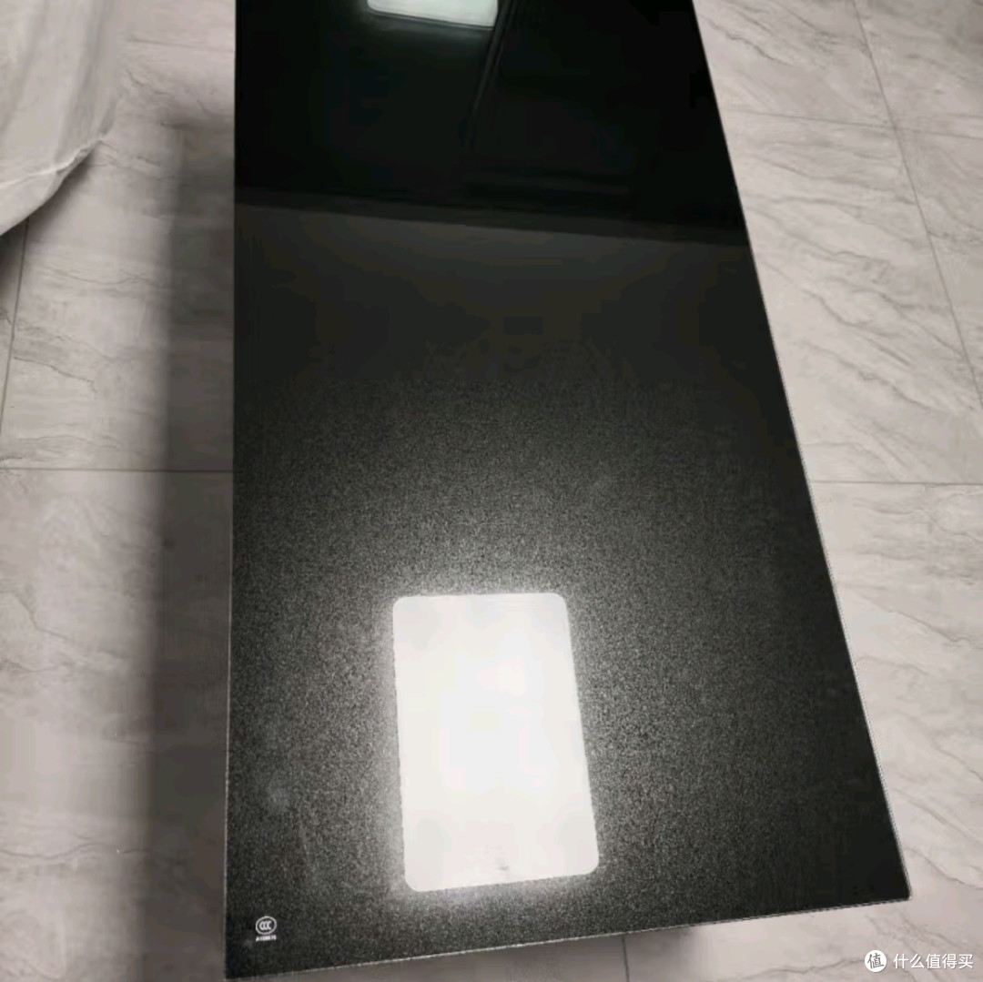 凡社茶几:现代简约轻奢风,小户型的优雅之选