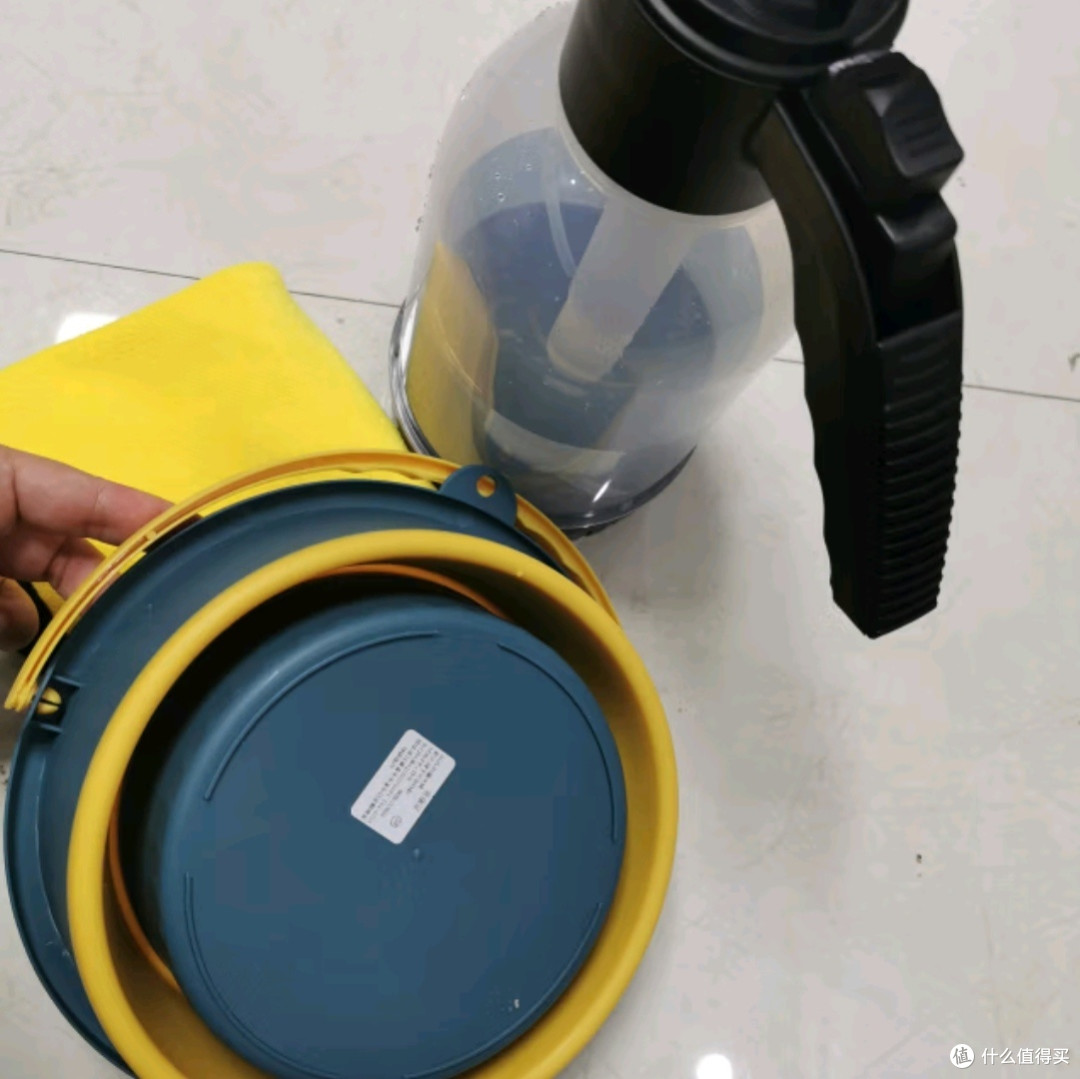 进口洗车水蜡洗车液：高泡沫清洁，洗车即享打蜡光泽
