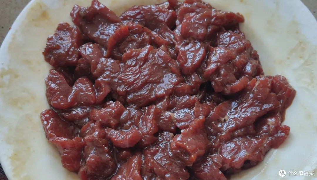 葱爆牛肉:春日里的味觉狂欢!