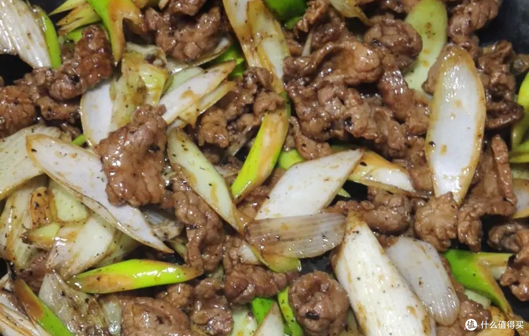 葱爆牛肉:春日里的味觉狂欢!