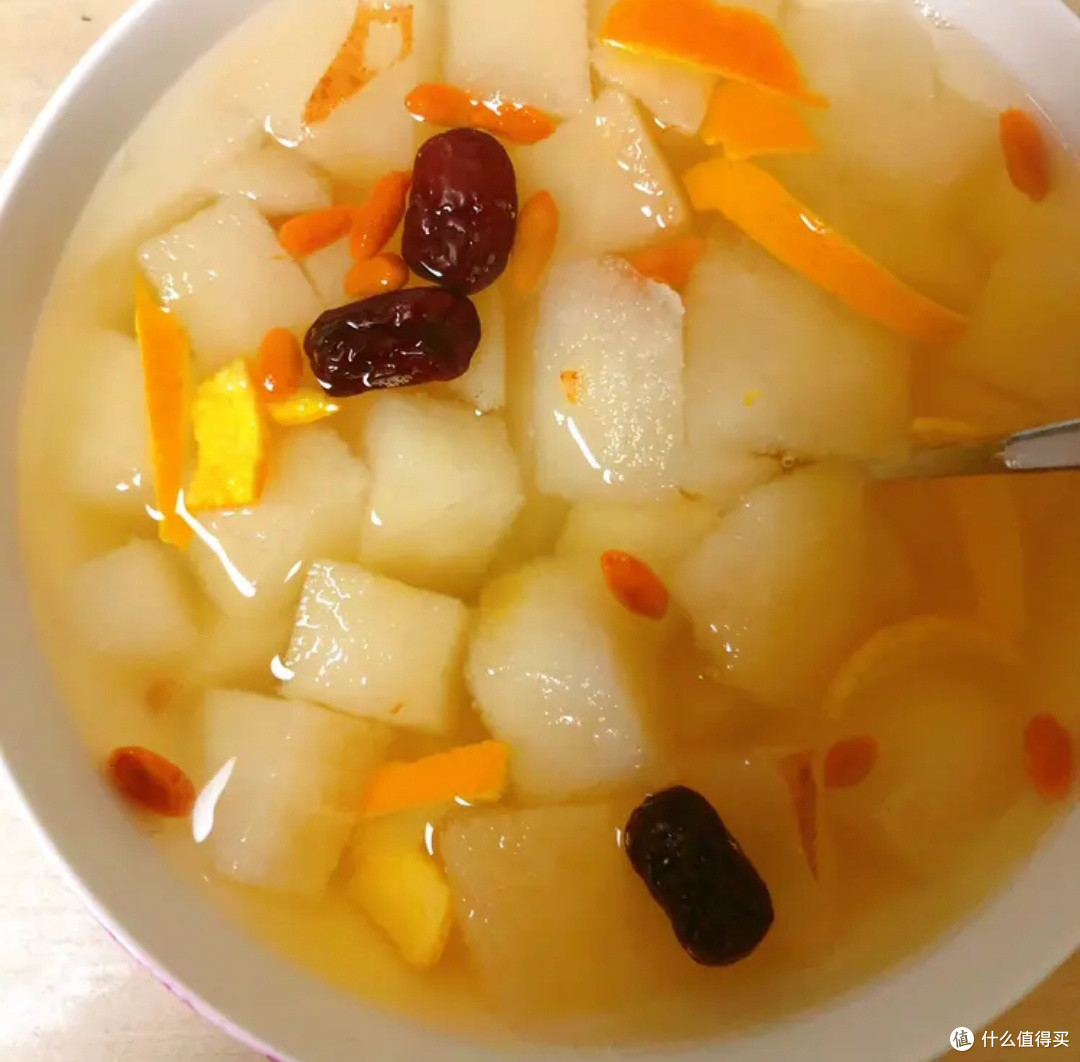 春日佳饮冰糖雪梨水:润肺滋养的甜蜜慰藉