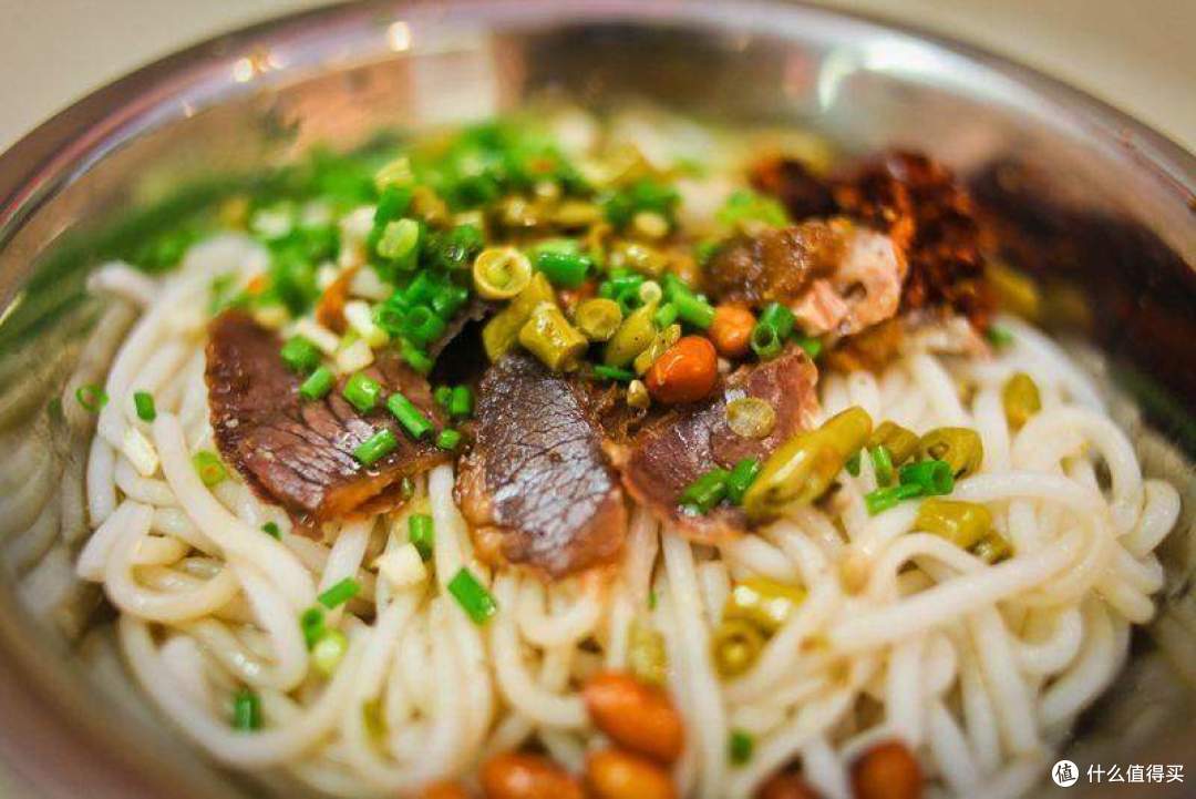 嗦粉+啃鸭+喝油茶!桂林10味馋了2000年