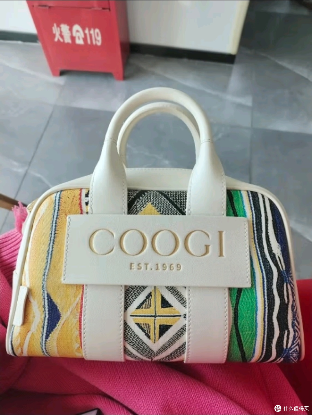 春日时尚密码 | COOGI 新款手提包,解锁松弛氛围感