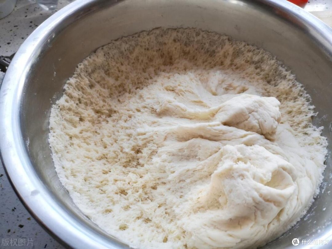 自发面与酵母：制作面食的最佳选择解析