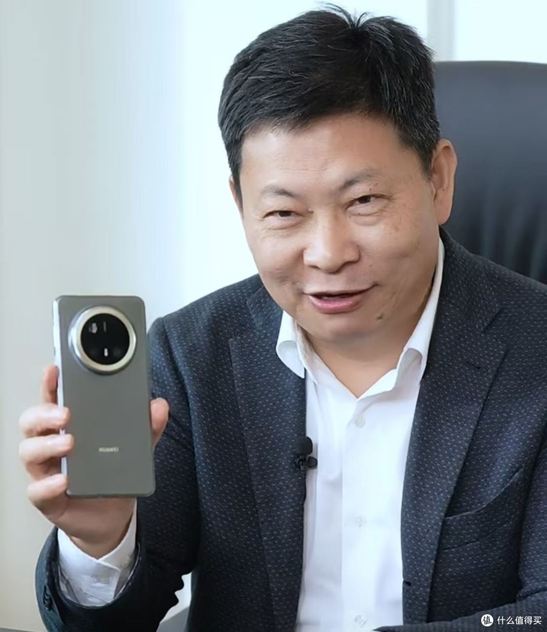 华为Mate70再见了!16GB+1TB突降3061元,4320Hz+四主摄+5600mAh