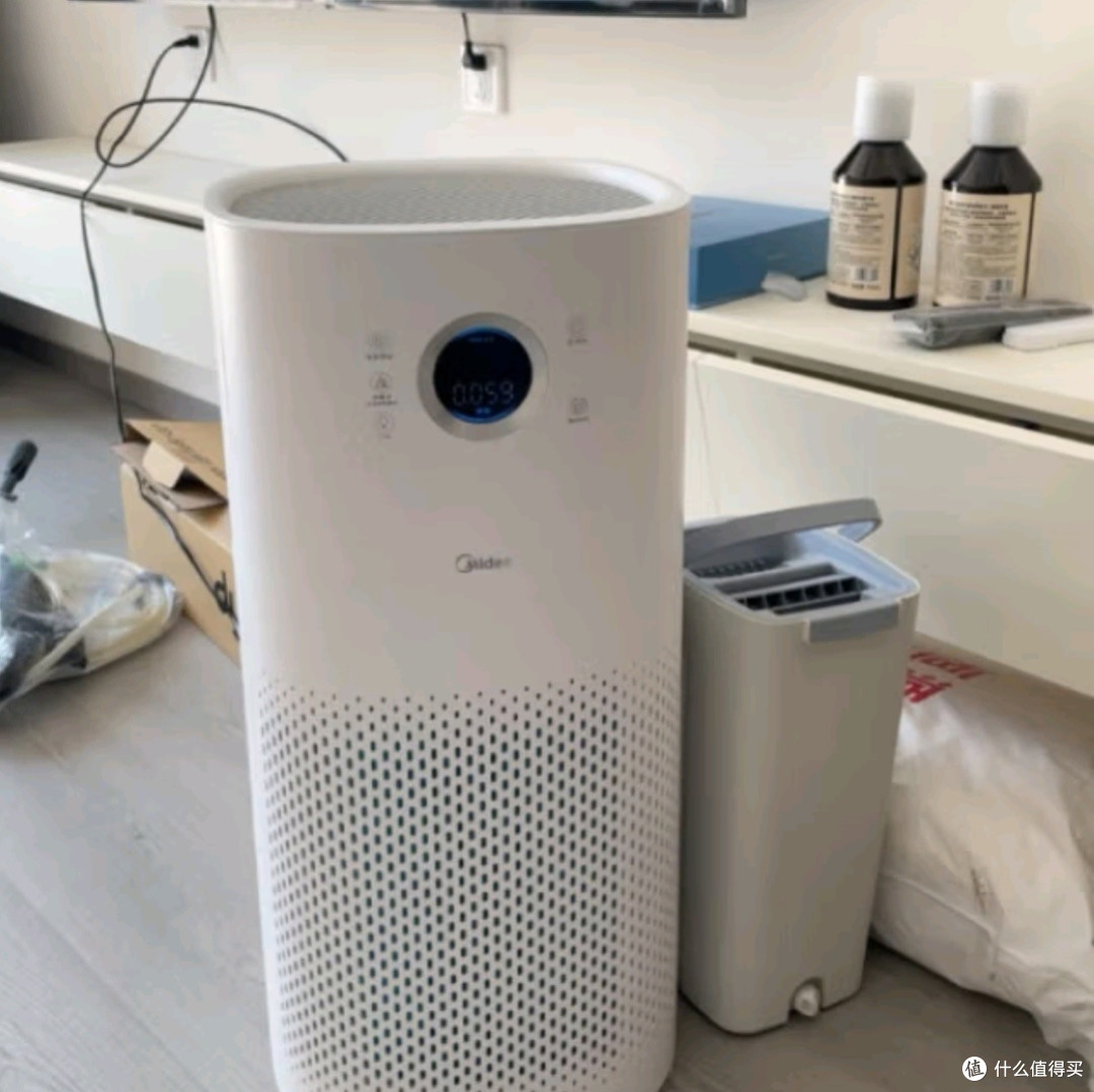 美的(Midea)空气净化器:家用除醛除异味,宠物浮毛净化专家