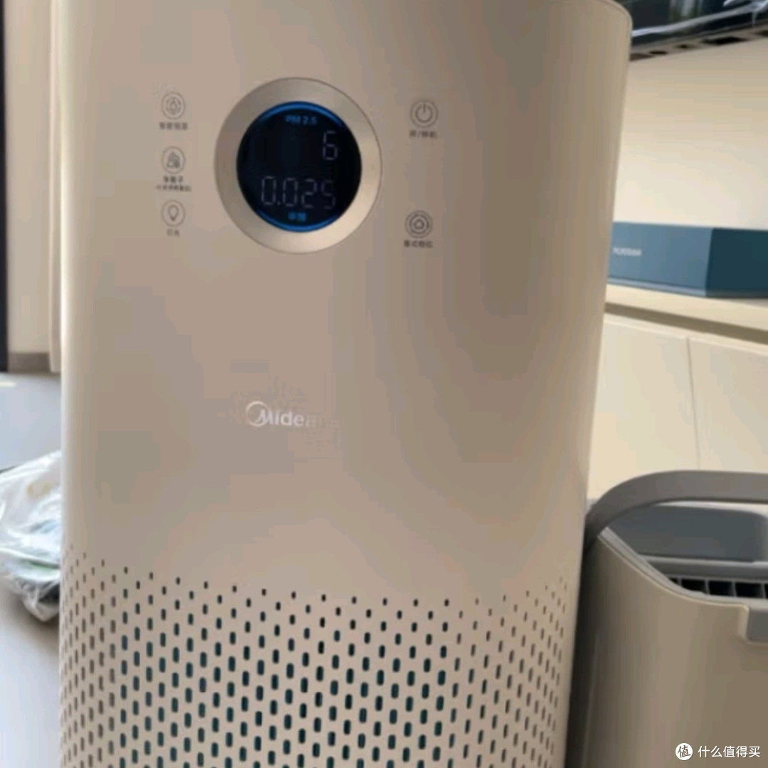 美的(Midea)空气净化器:家用除醛除异味,宠物浮毛净化专家
