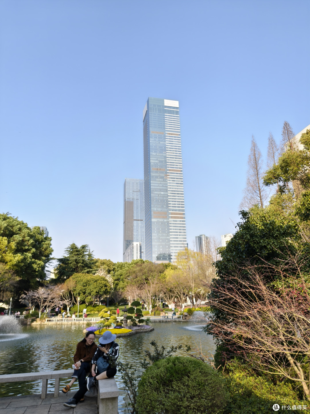 三千块你能买到的最均衡的好手机。