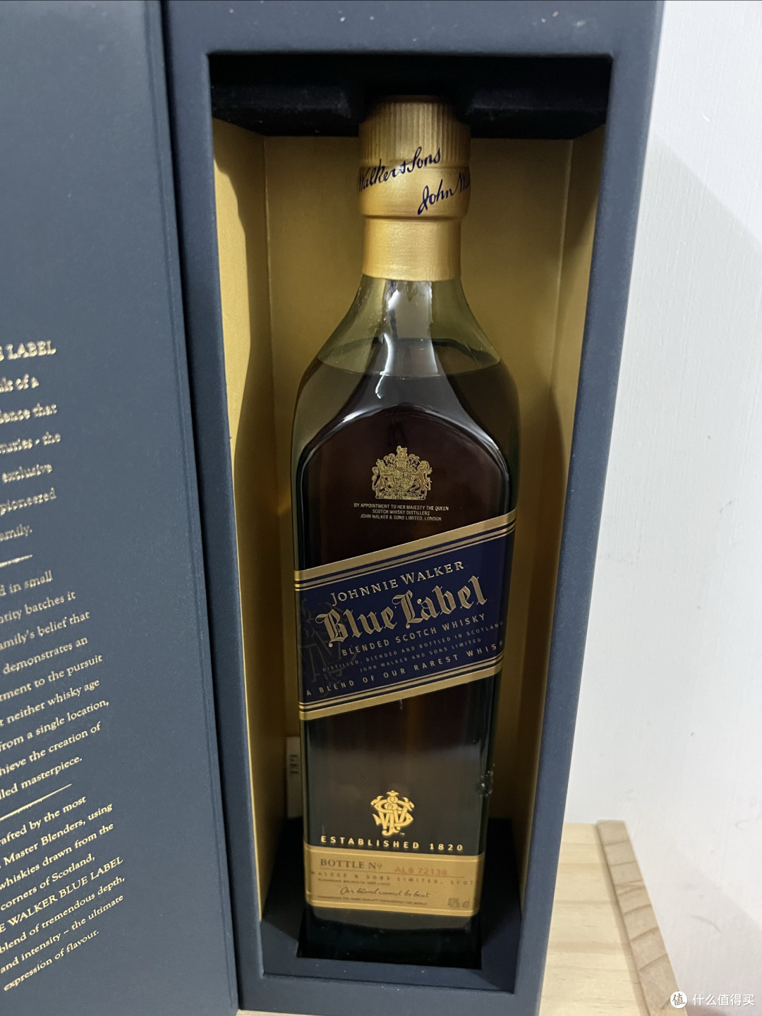 尊尼获加 JOHNNIE WALKER 行走的传奇,调和威士忌的巅峰!