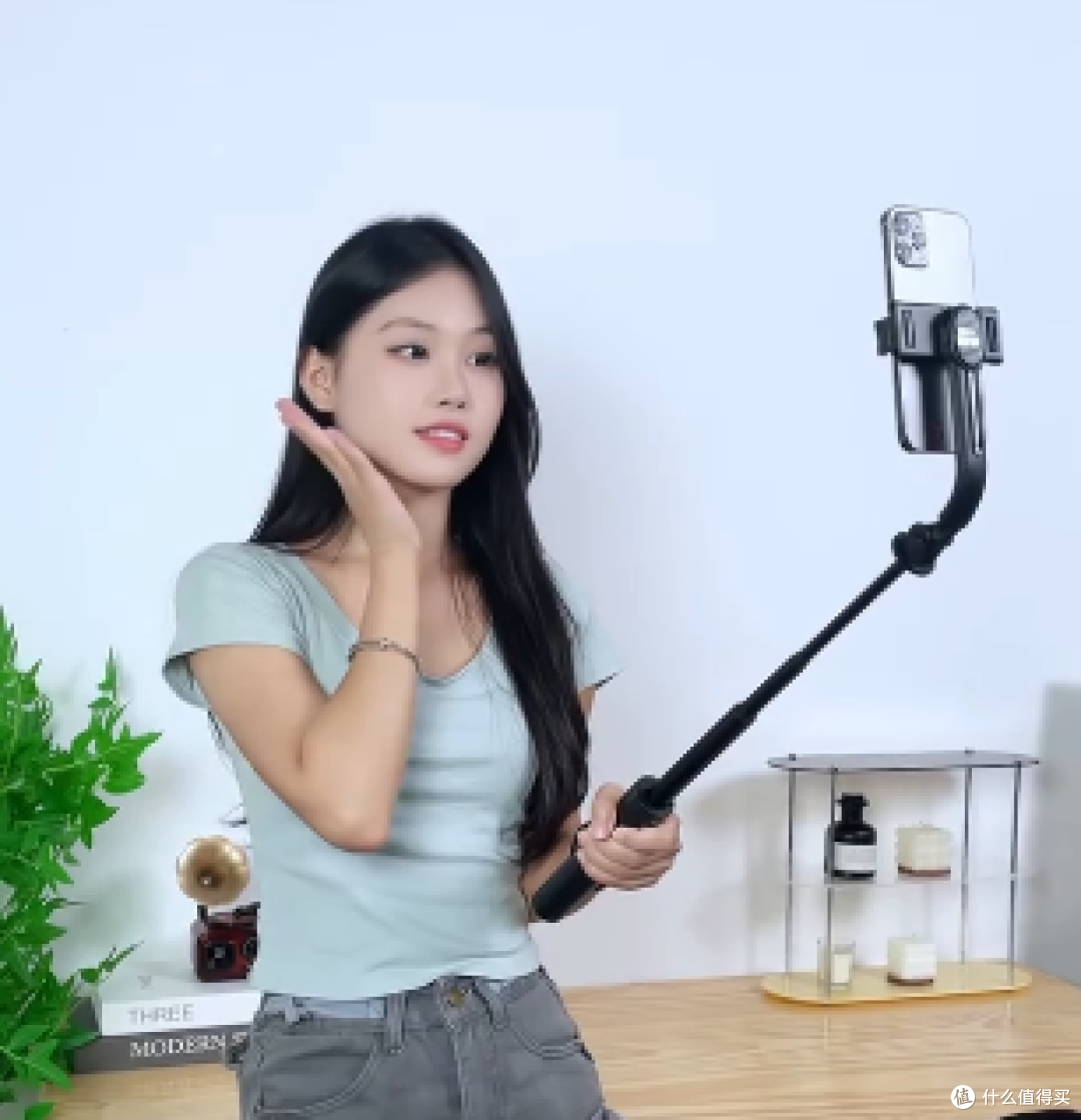 比美更懂你!靓点拍Selfieshow新款自拍杆,C位主角永不缺席