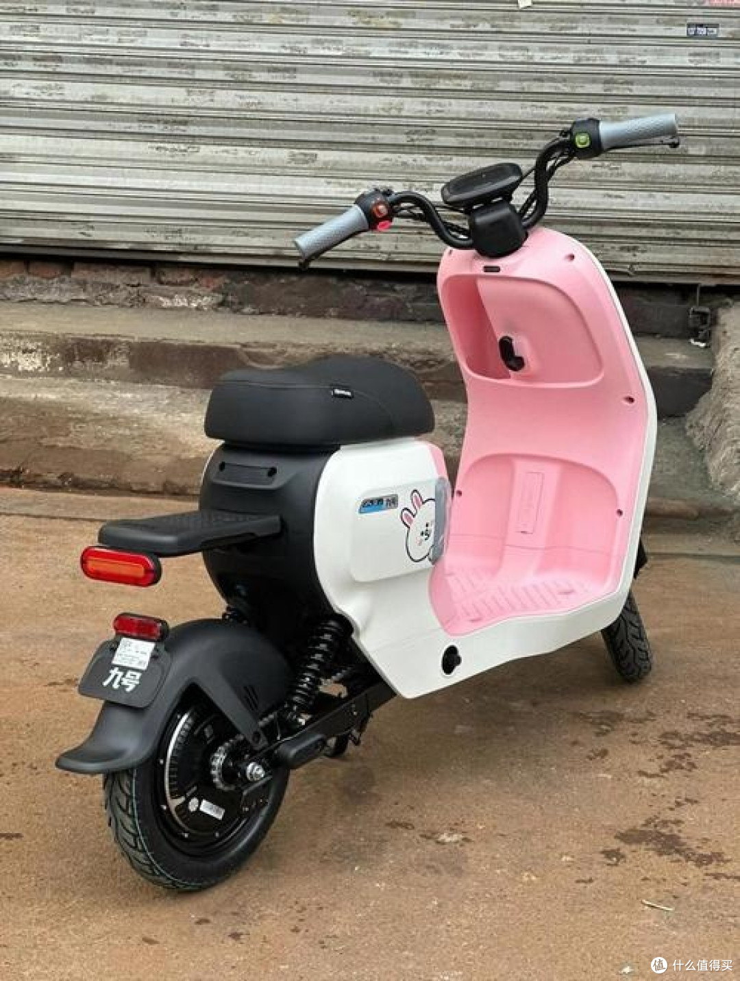 骑行新宠：九号电动 A2z 35C