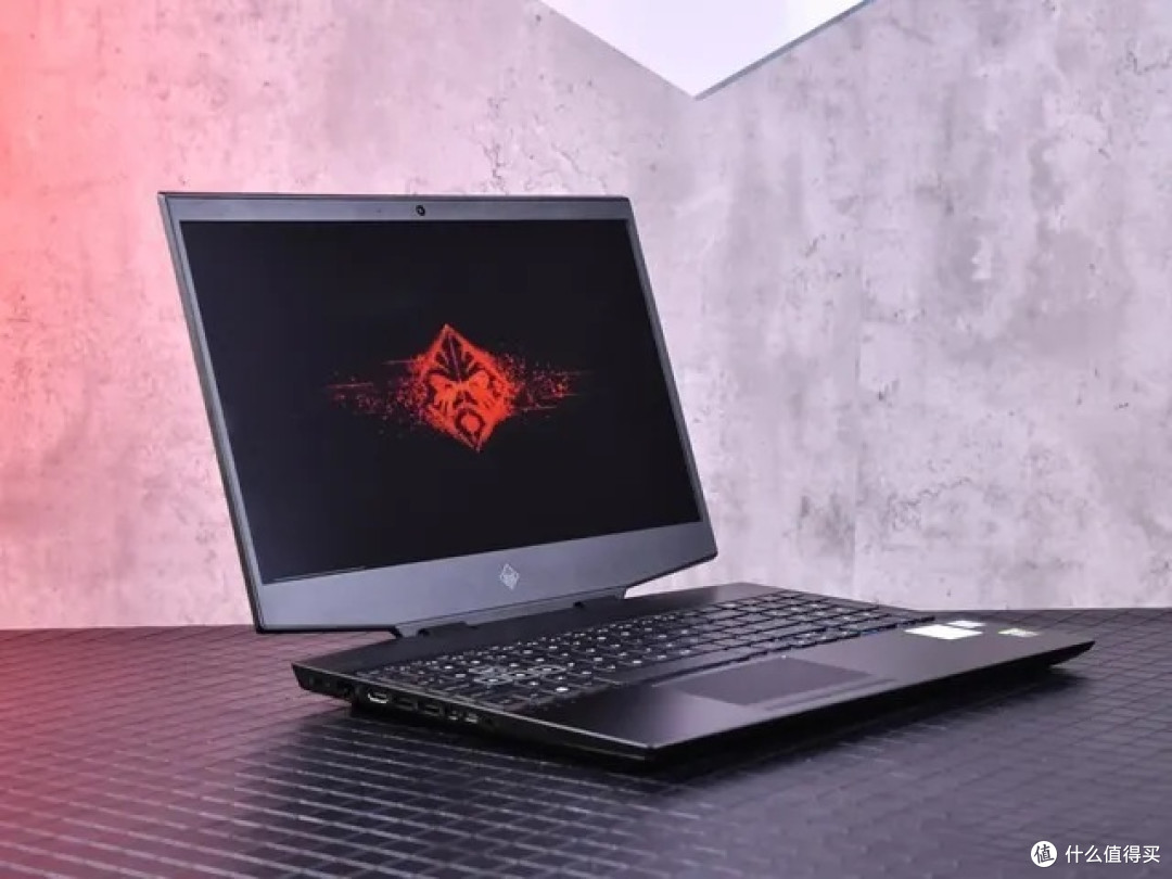 惠普暗影精灵MAX 2025新品来袭：游戏玩家的梦幻装备！